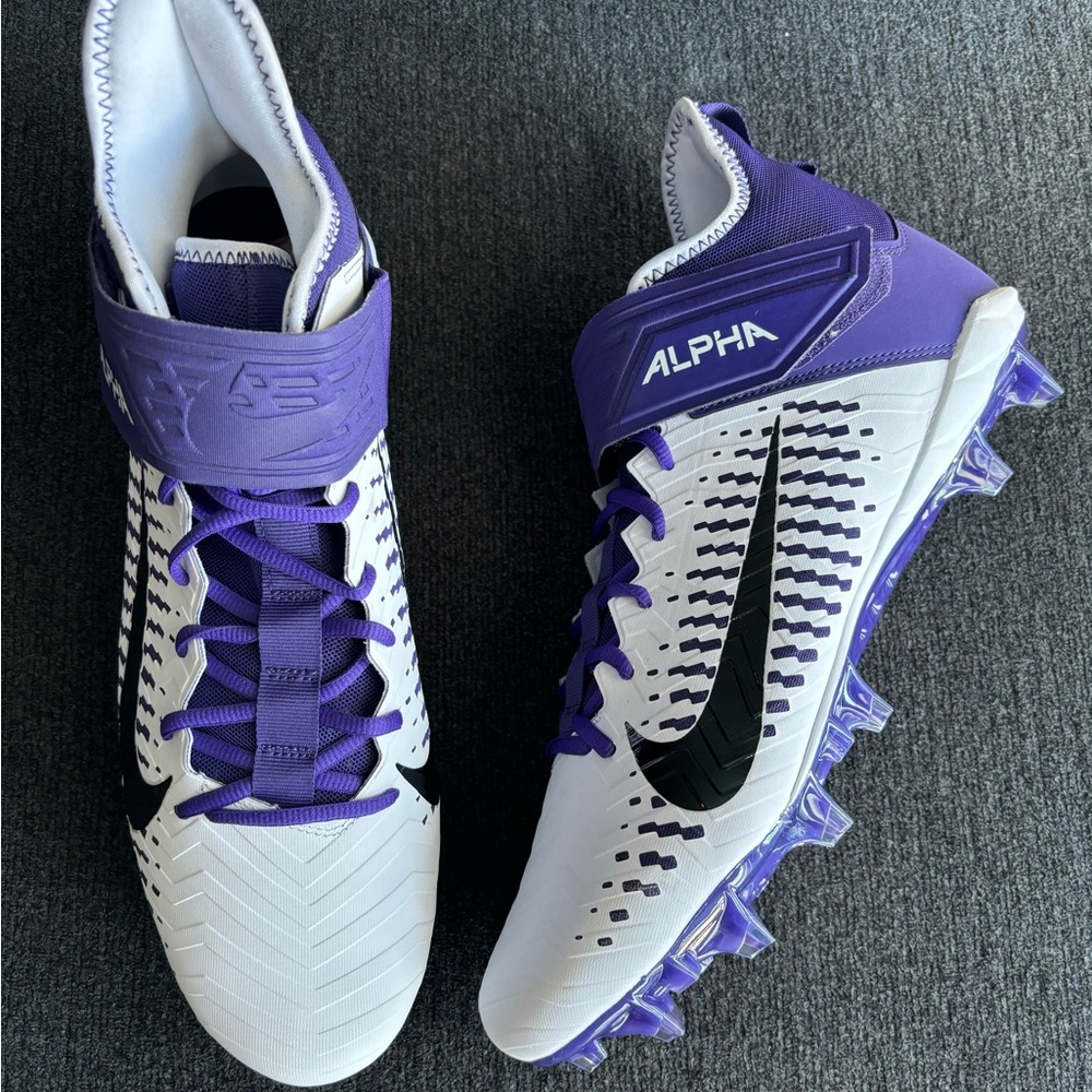 Nike Alpha Menace Pro 2 Mid White/Purple Football Cleats Size 13.5